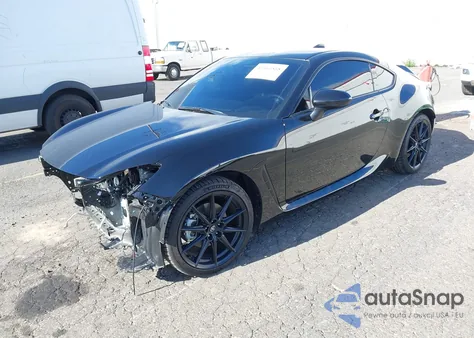 2025 Toyota Gr86 Premium z USA, uszkodzony, nr VIN JF1ZNBE16S8758117